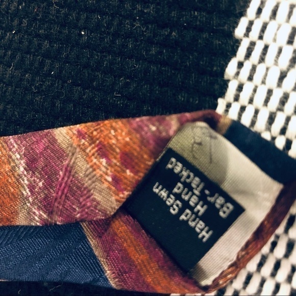 VINTAGE Oscar de la Renta Tie - Picture 6 of 9